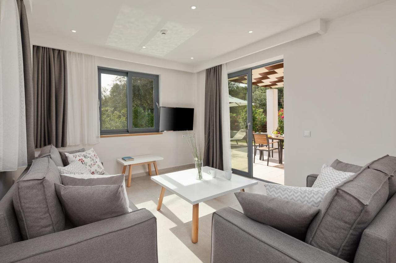 Perithia Suites Eksteriør billede